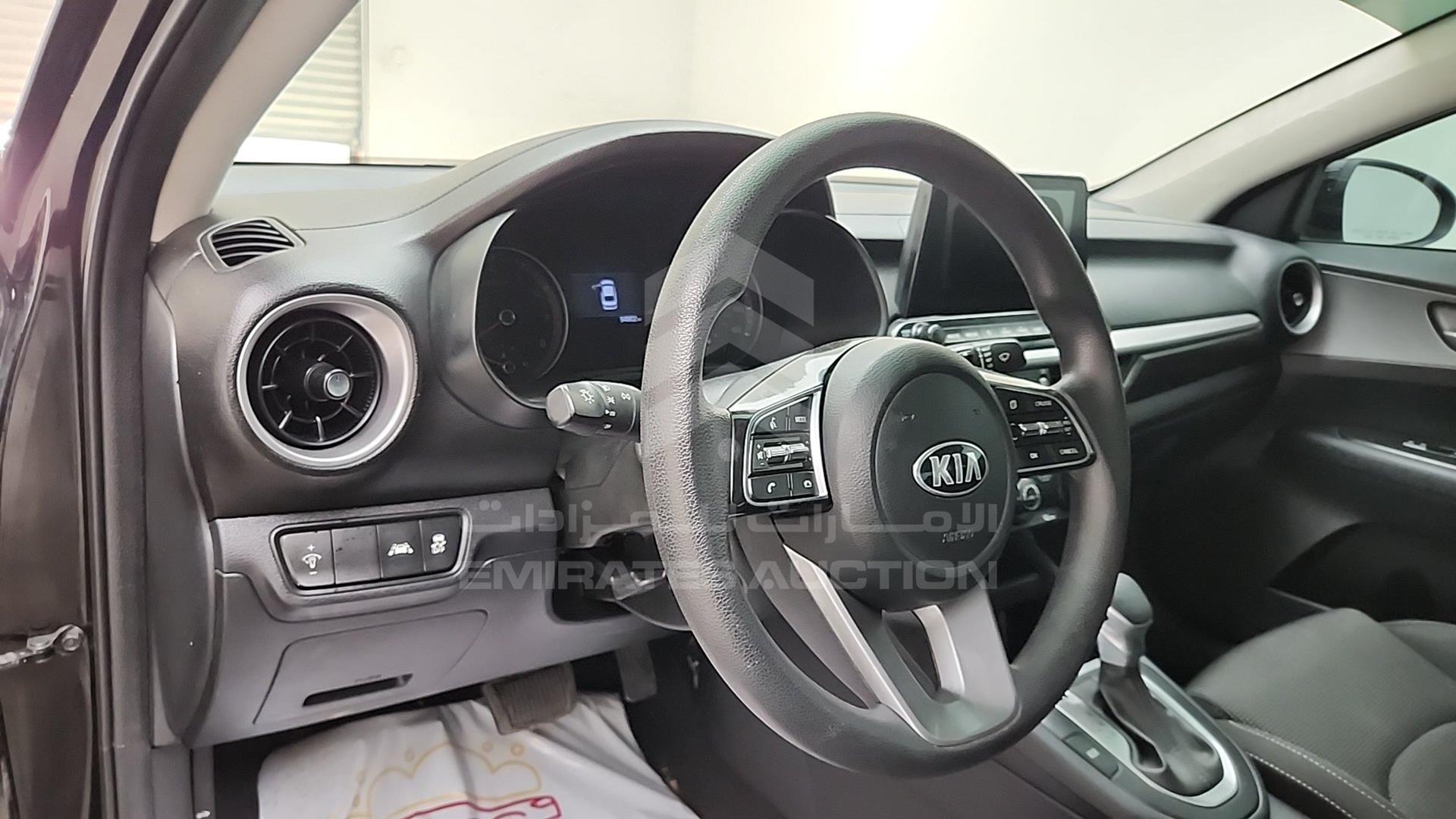 2020 KIA FORTE VIN: 3KPF24AD3LE174556