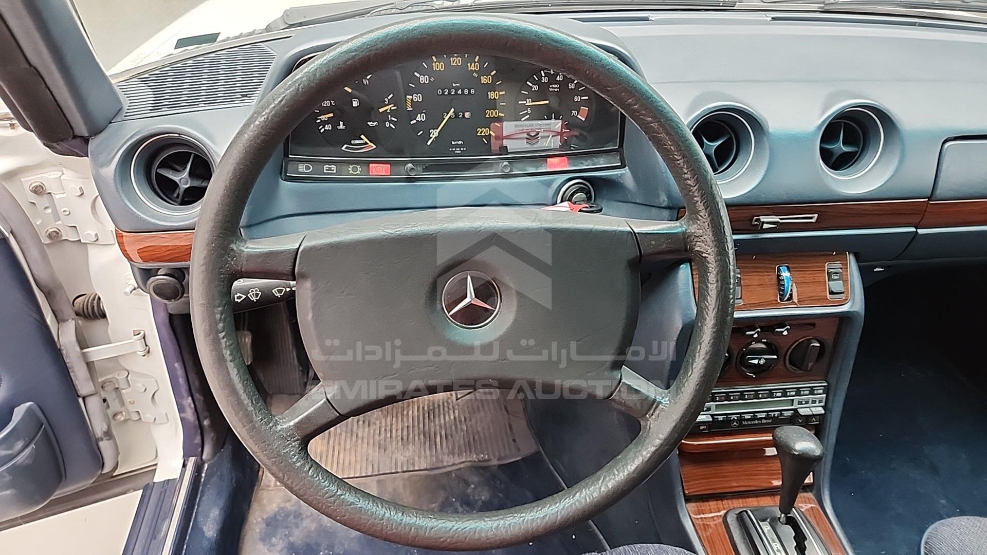 1985 MERCEDES CE 280 VIN: WDB1230531A210480
