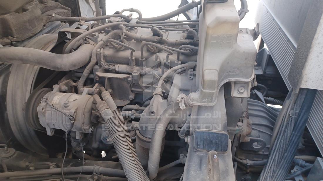 2020 Mitsubishi Canter — Engine Bay — Photo 32