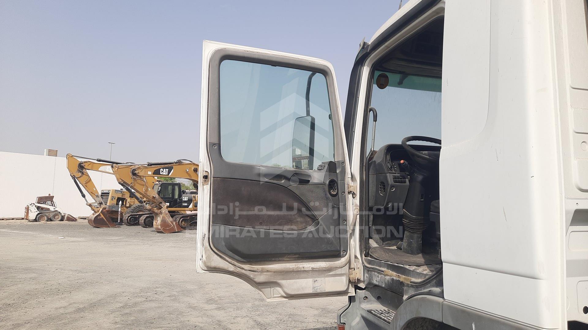 2008 MERCEDES ACTROS VIN: WDAKHCAA98L292156