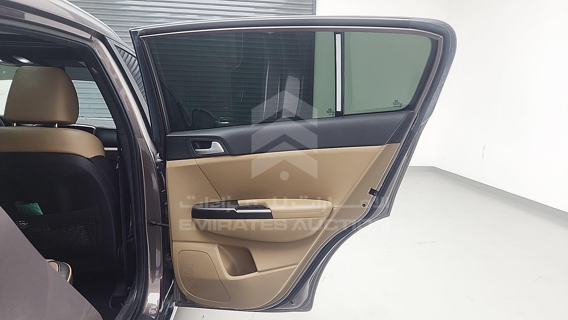 2021 KIA SPORTAGE VIN: U5YPH8149ML911684