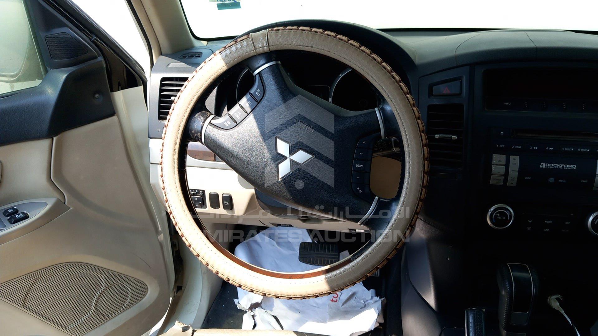 2009 MITSUBISHI PAJERO VIN: JMYLRV93W9J708703