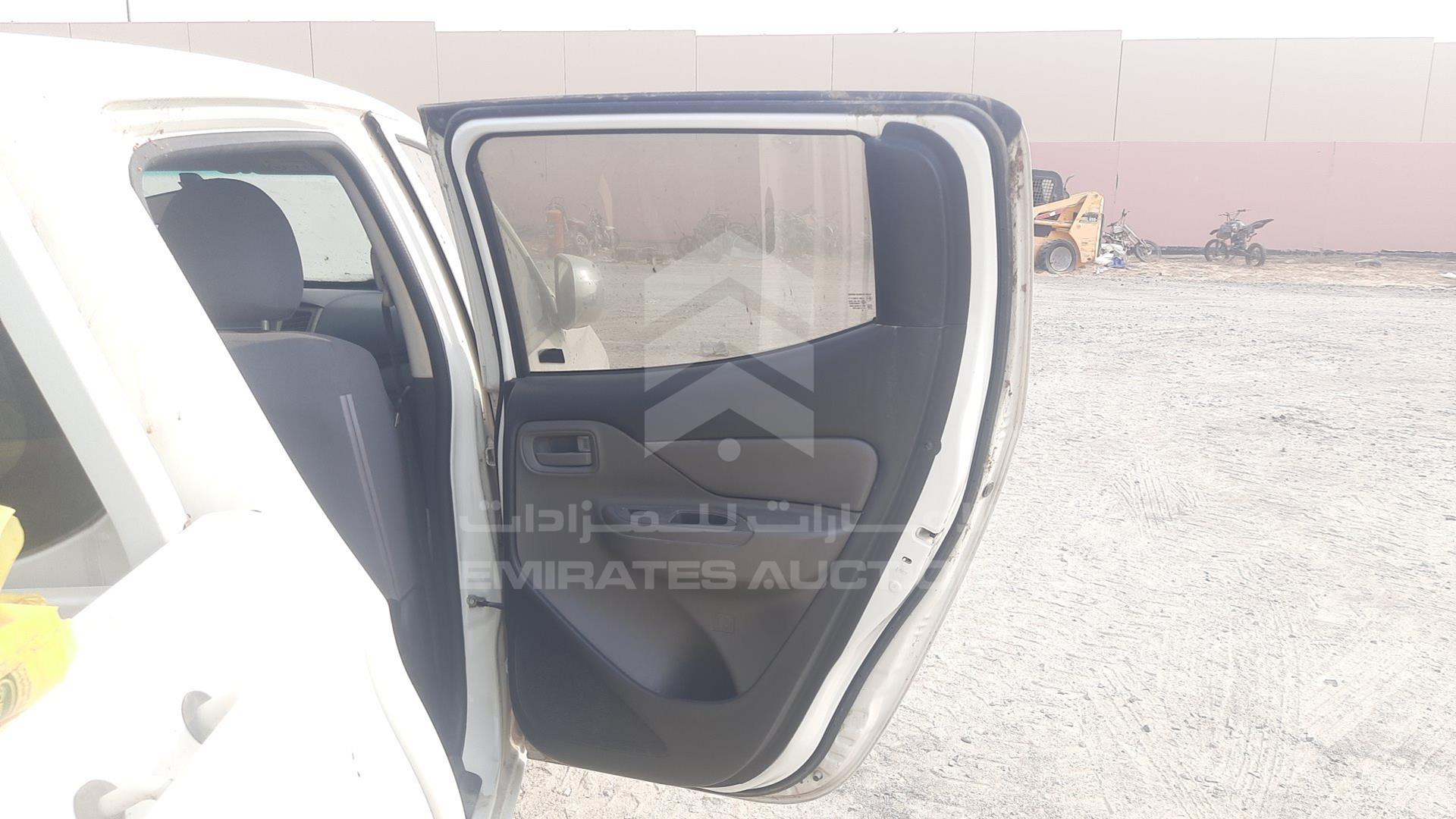 2016 MITSUBISHI L 200 VIN: MMBJNKJ40GH007782