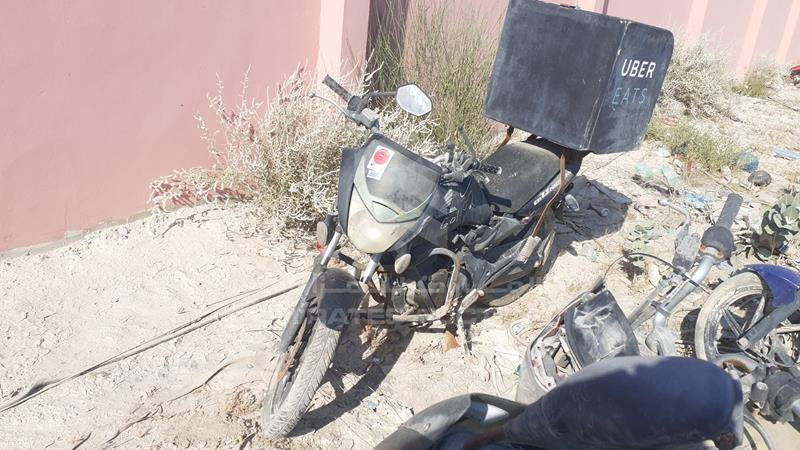 ME4KC09CBC8215202 Auction: EmiratesAuction Lot: 406789 ME4KC09CBC8215202 Honda Unicorn 2012 BLACK Photo 4