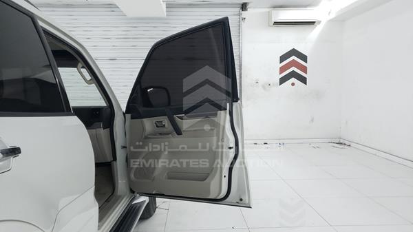 JMYLRV95WBJ702297 Mitsubishi Pajero