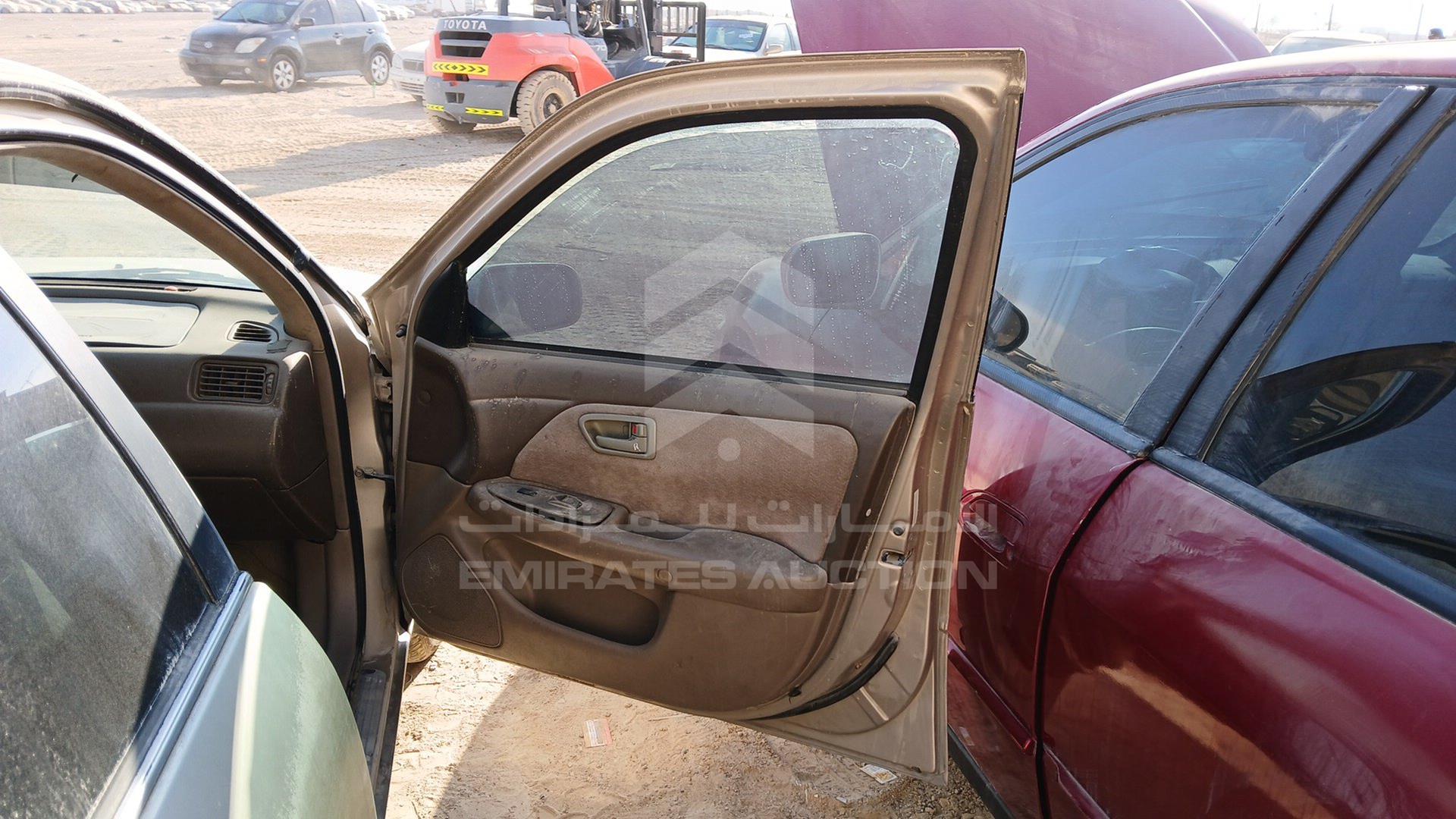 1999 TOYOTA CAMRY VIN: 4T1BG22K5XU426490