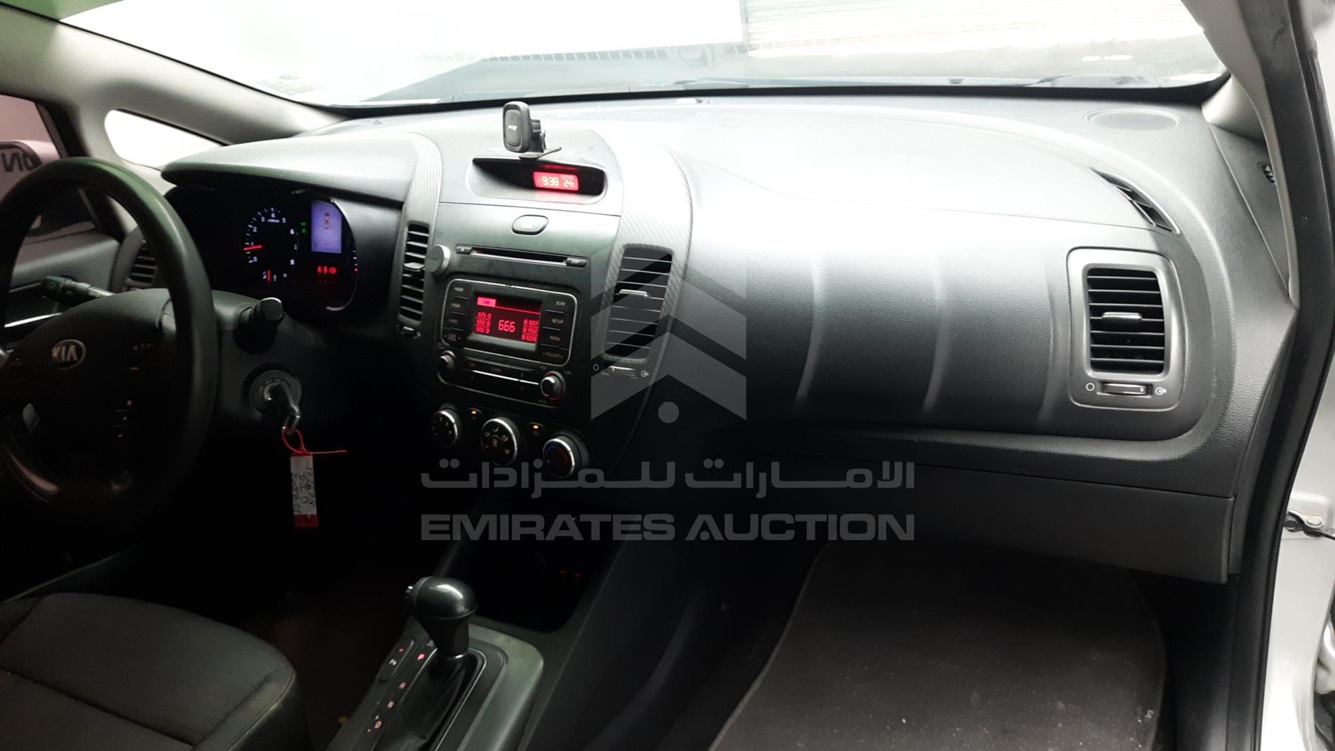 2014 KIA CERATO VIN: KNAFX4113E5172678