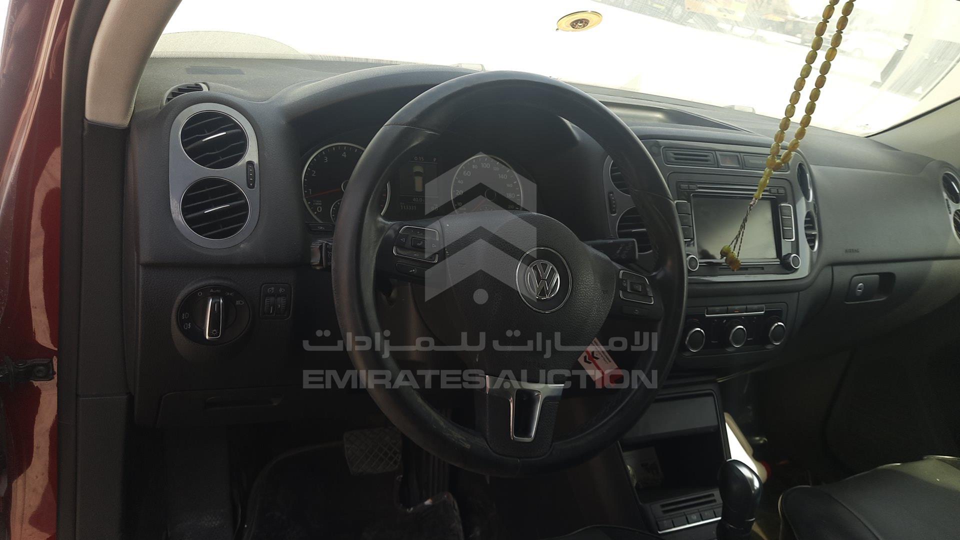 2012 VOLKSWAGEN TIGUAN VIN: WVGCE15NXCW045677