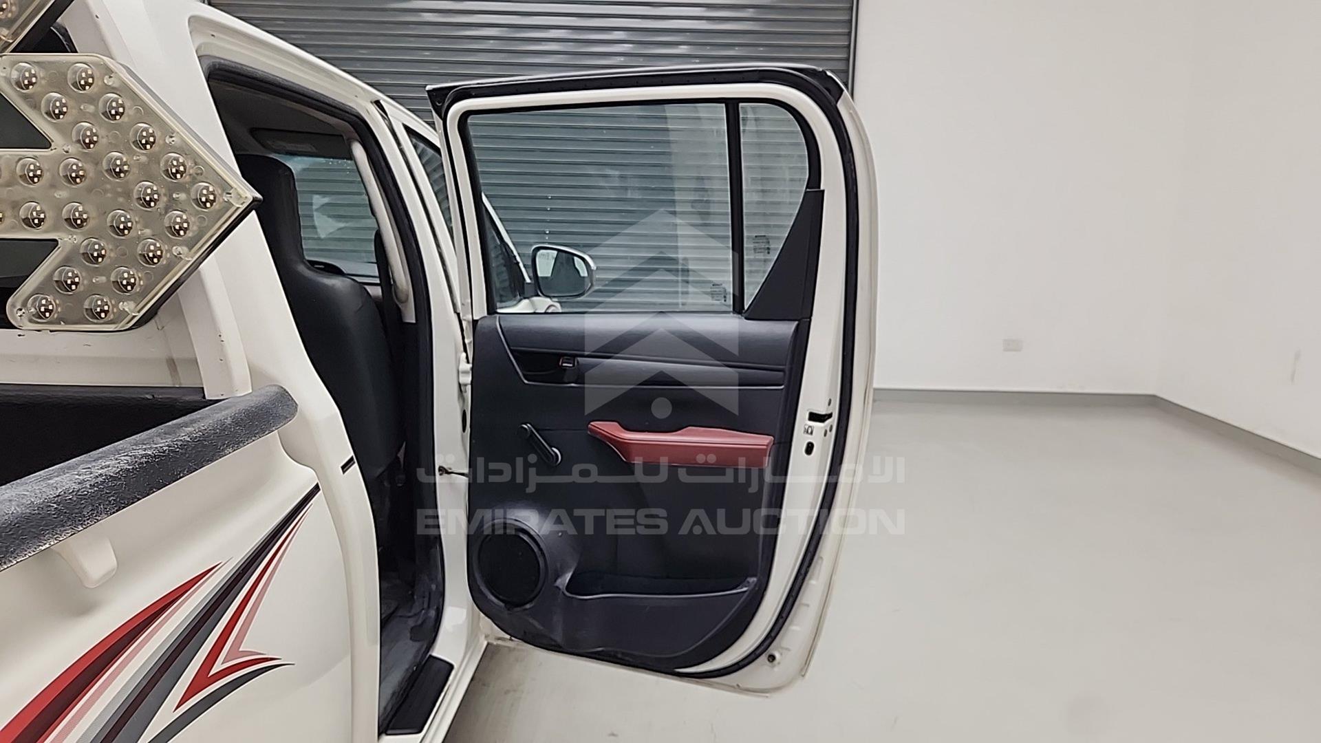 2022 TOYOTA HILUX VIN: MR0DX9CD5N2527741