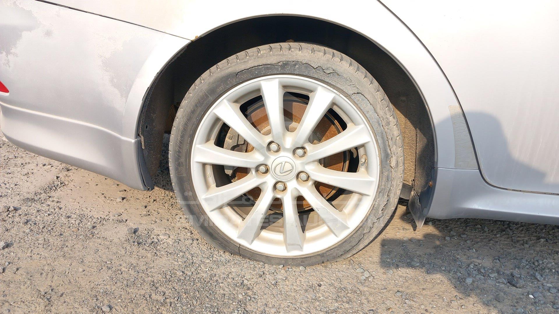2008 LEXUS IS300 VIN: JTHBG262882016731