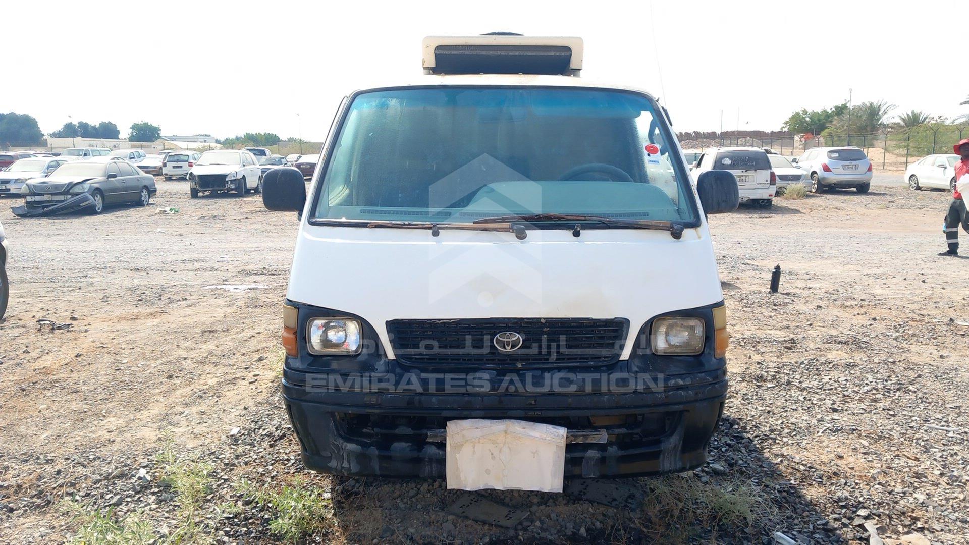 2000 TOYOTA HIACE VIN: JT4ZA1191Y0035729