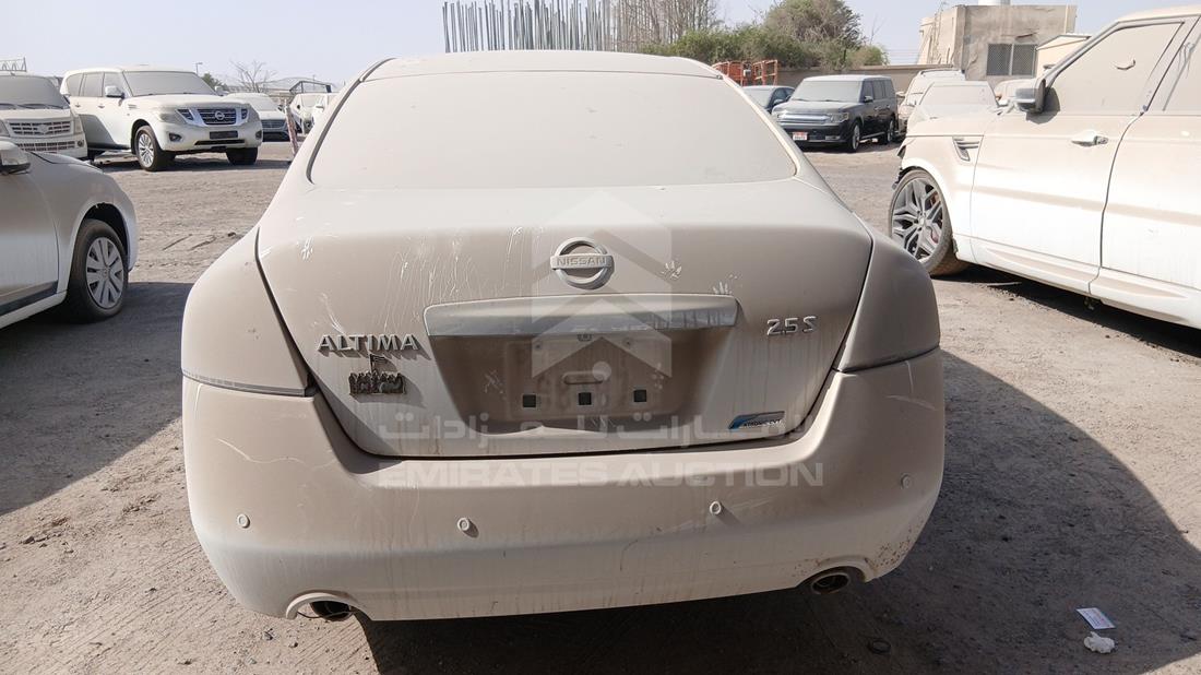 نيسان التيما 2011 — الزاوية الخلفية — صورة 7