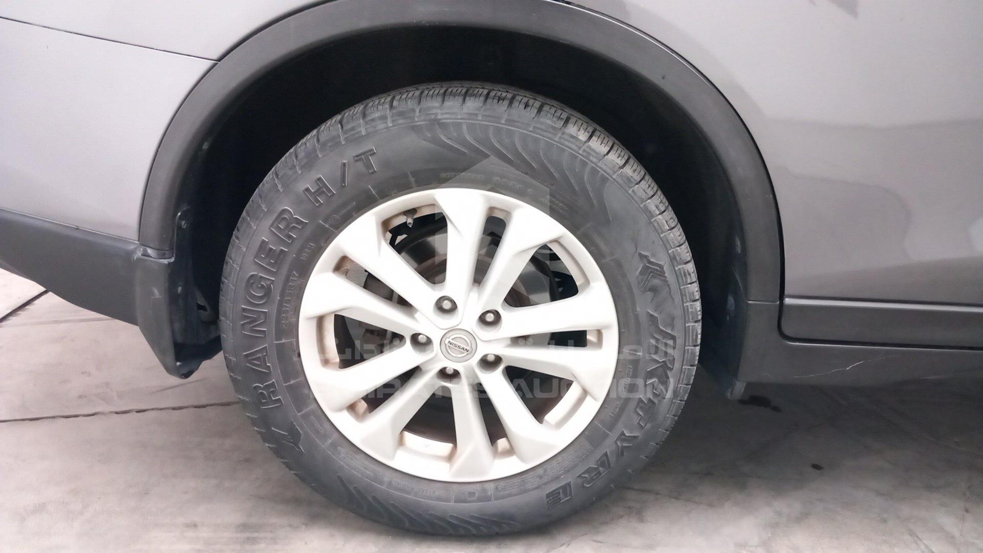 2015 NISSAN X-TRAIL VIN: JN1BT2MN0FW001014