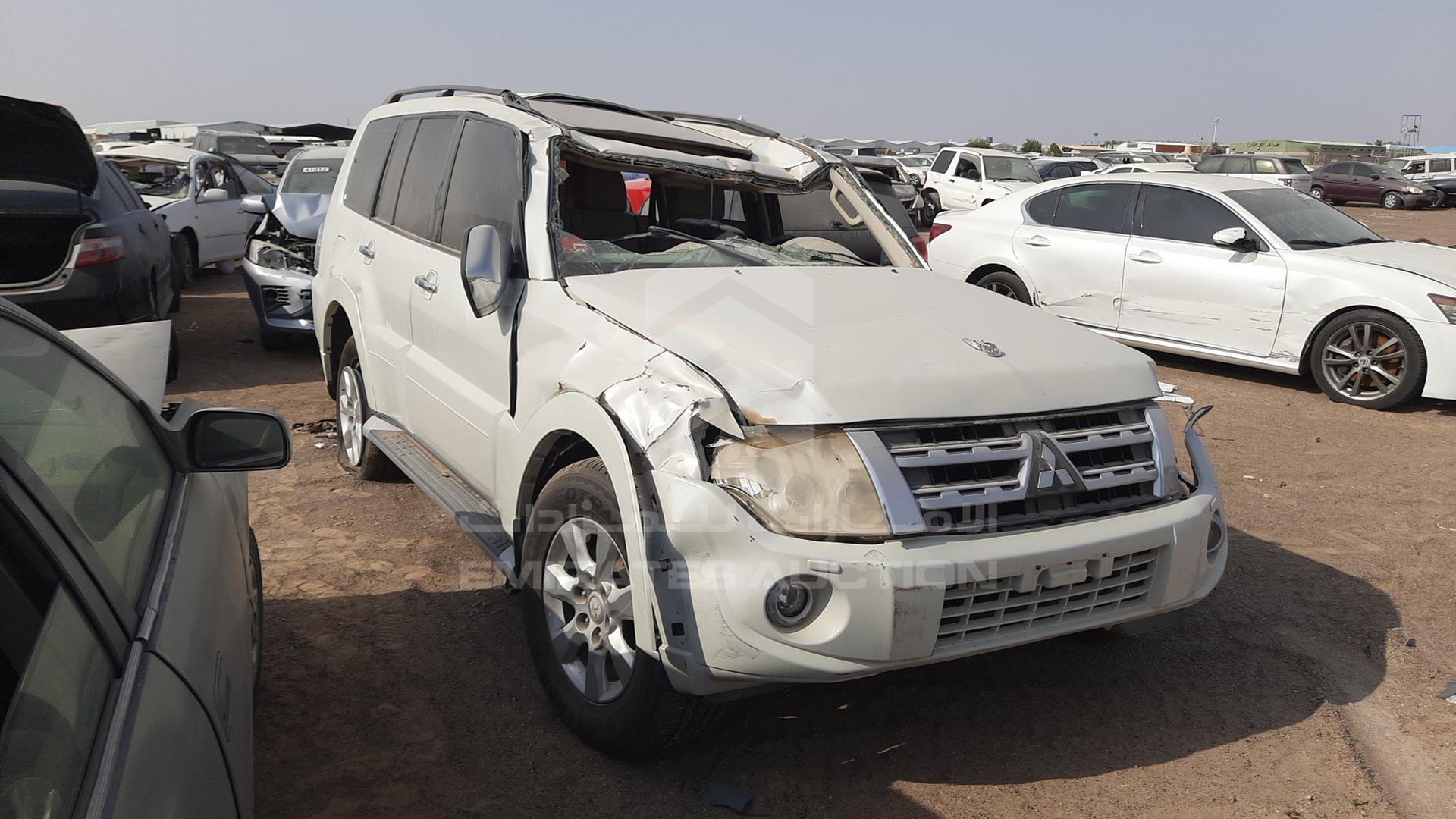 2014 MITSUBISHI PAJERO VIN: JMYLRV95WEJ707696