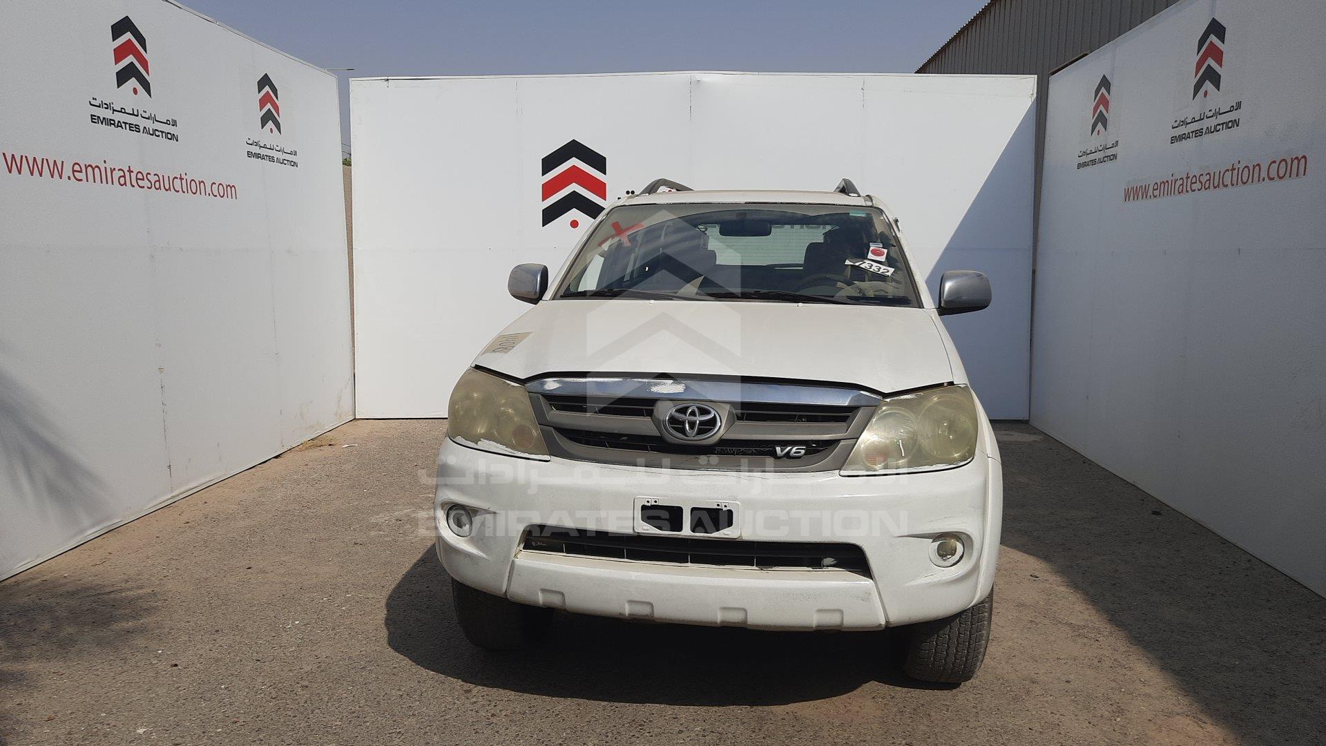 MR1YU59G860005635 - 2006 Toyota Fortuner - #undefined