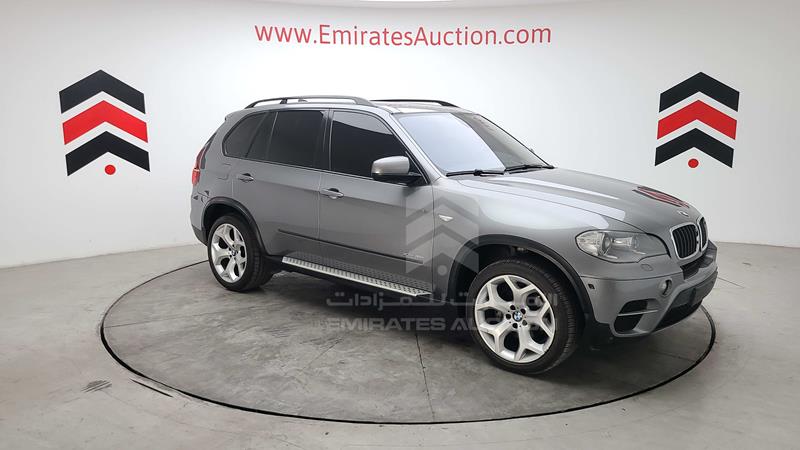 WBAZV4102DL926884 Auction: EmiratesAuction Lot: 409005 WBAZV4102DL926884 BMW X5 2013 GREY Photo 15