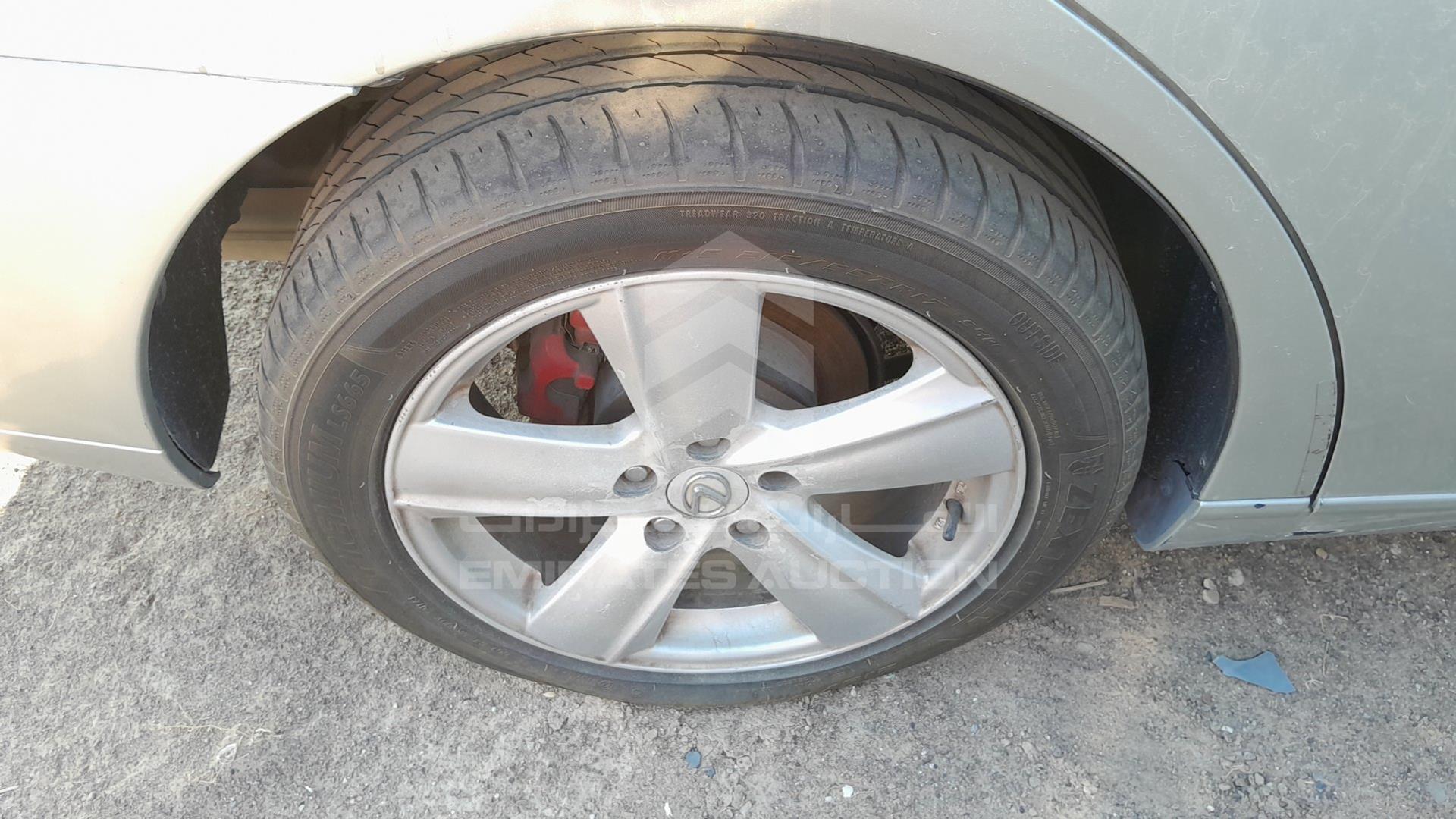 2004 LEXUS ES 330 VIN: JTHBA30G745034853