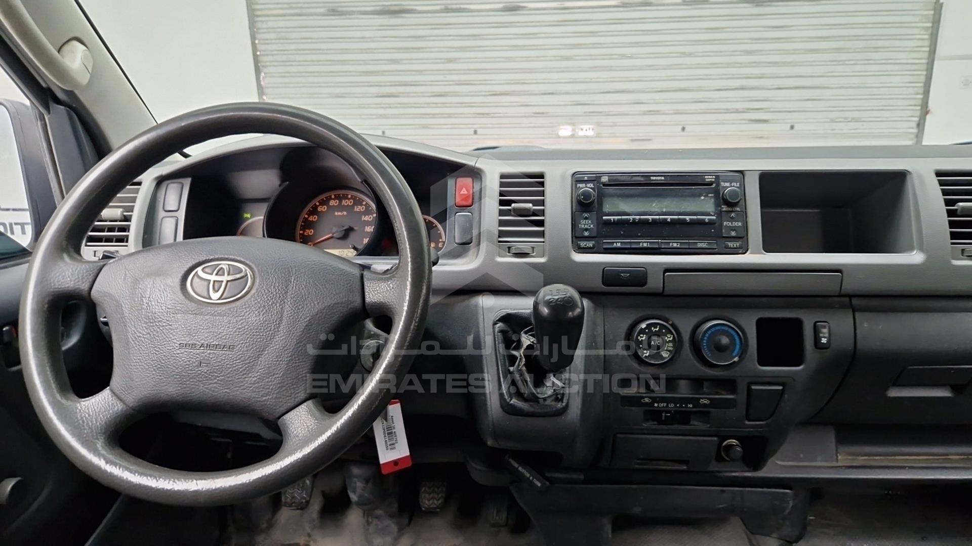 2013 TOYOTA HIACE VIN: JTGSX22P0D6140050