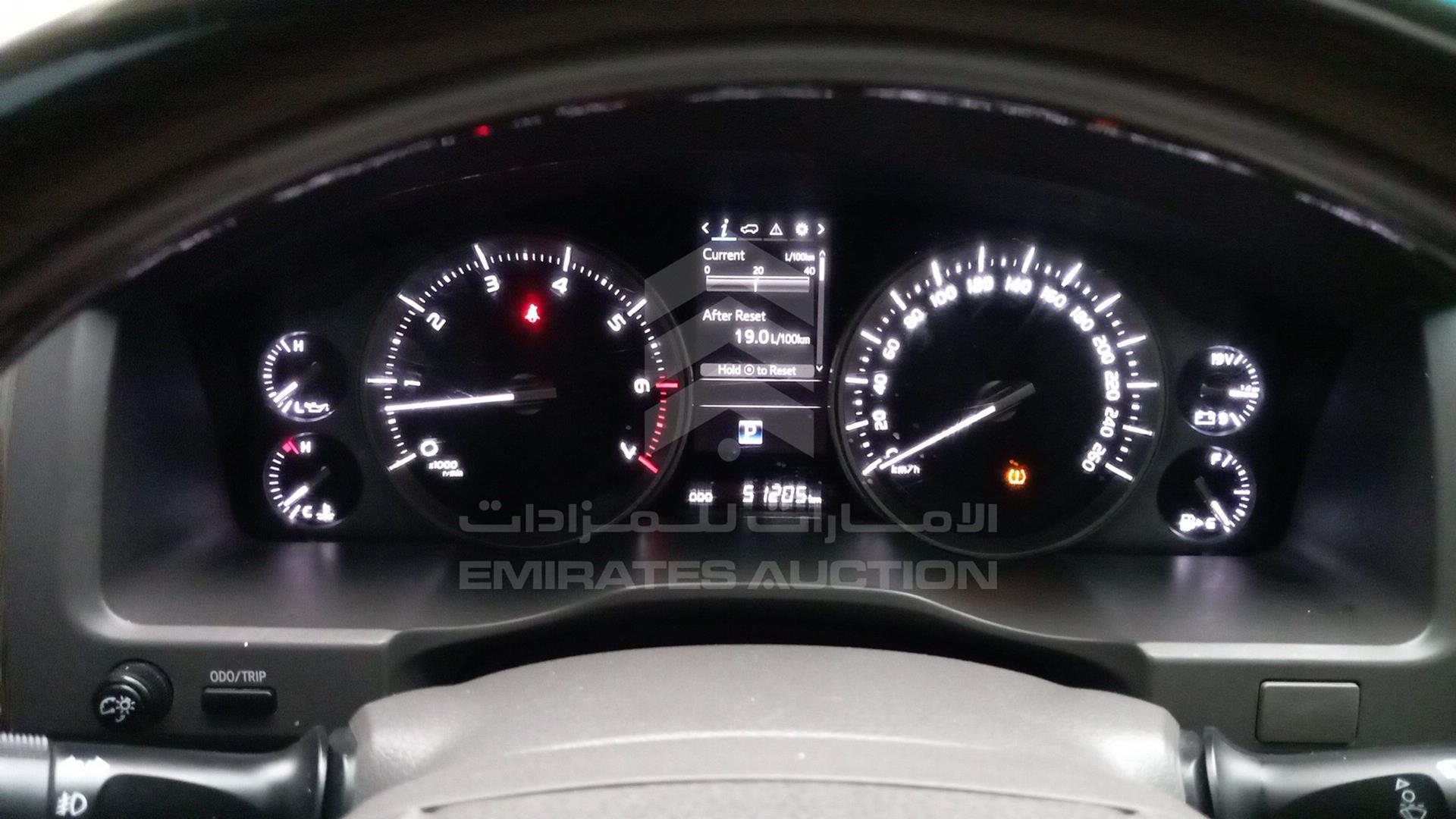 2016 TOYOTA LAND CRUISER VIN: JTMHY05J6G4036341