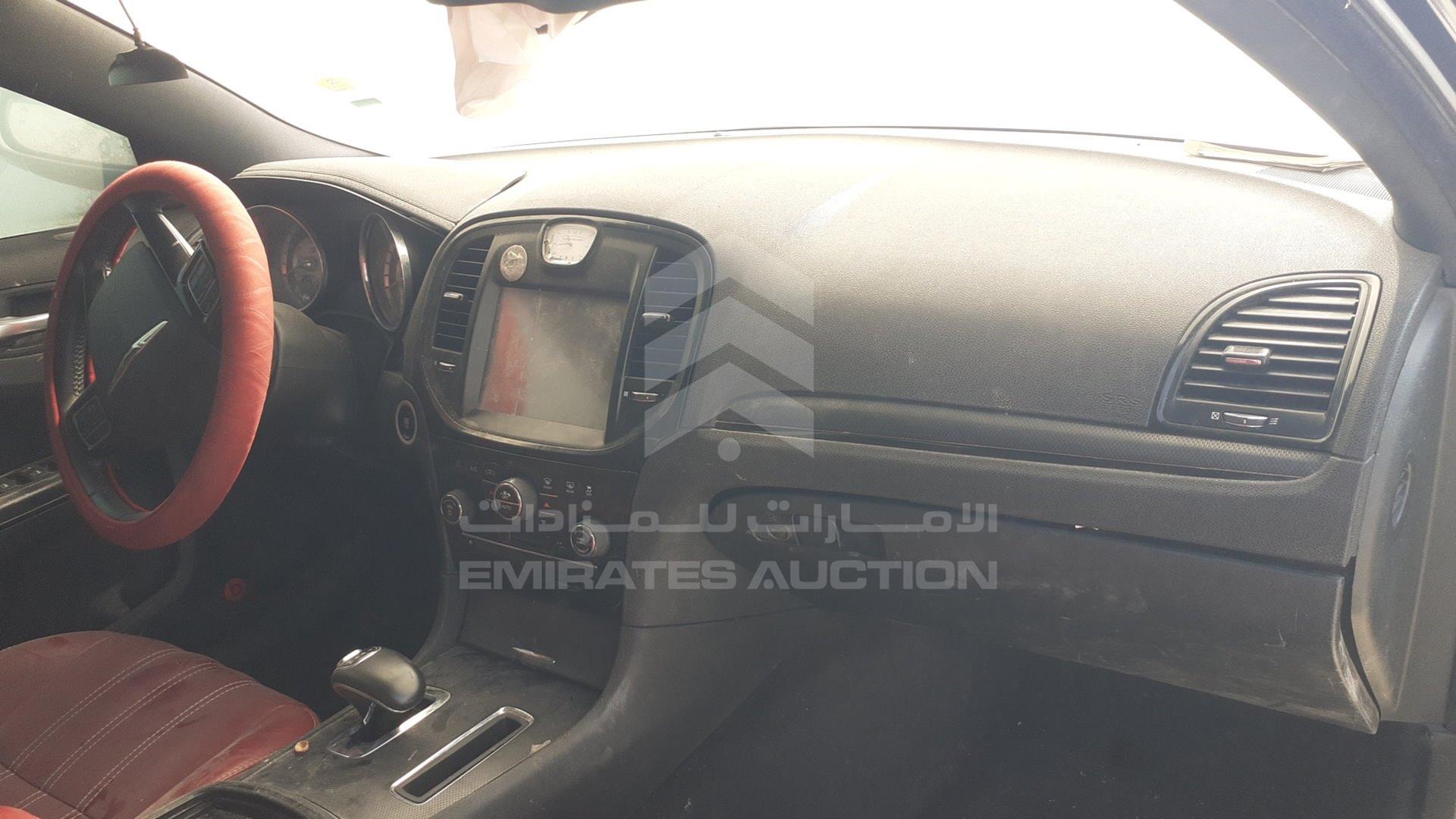 2014 CHRYSLER 300 VIN: 2C3CCAAG1EH264857
