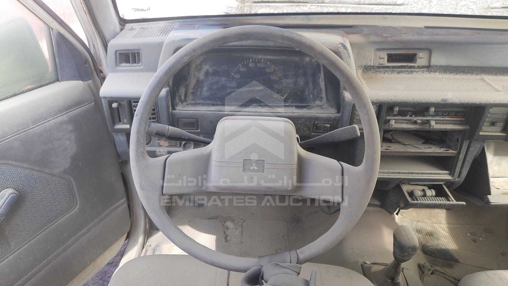 2001 MITSUBISHI L 200 VIN: JMYJNK1201P700268