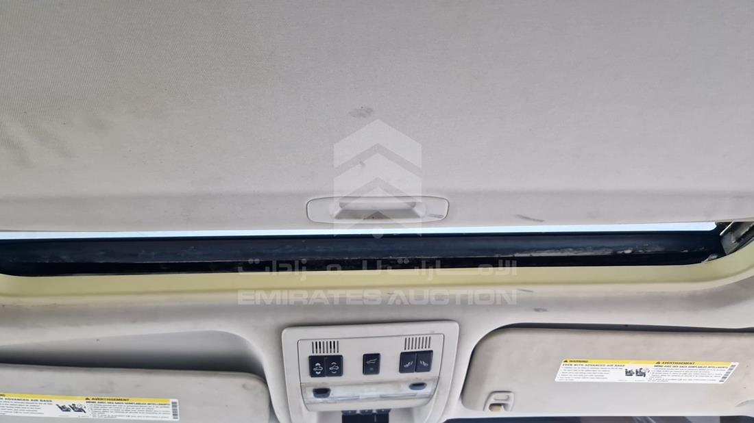 2007 GMC Yukon — Sun Roof View — Photo 21