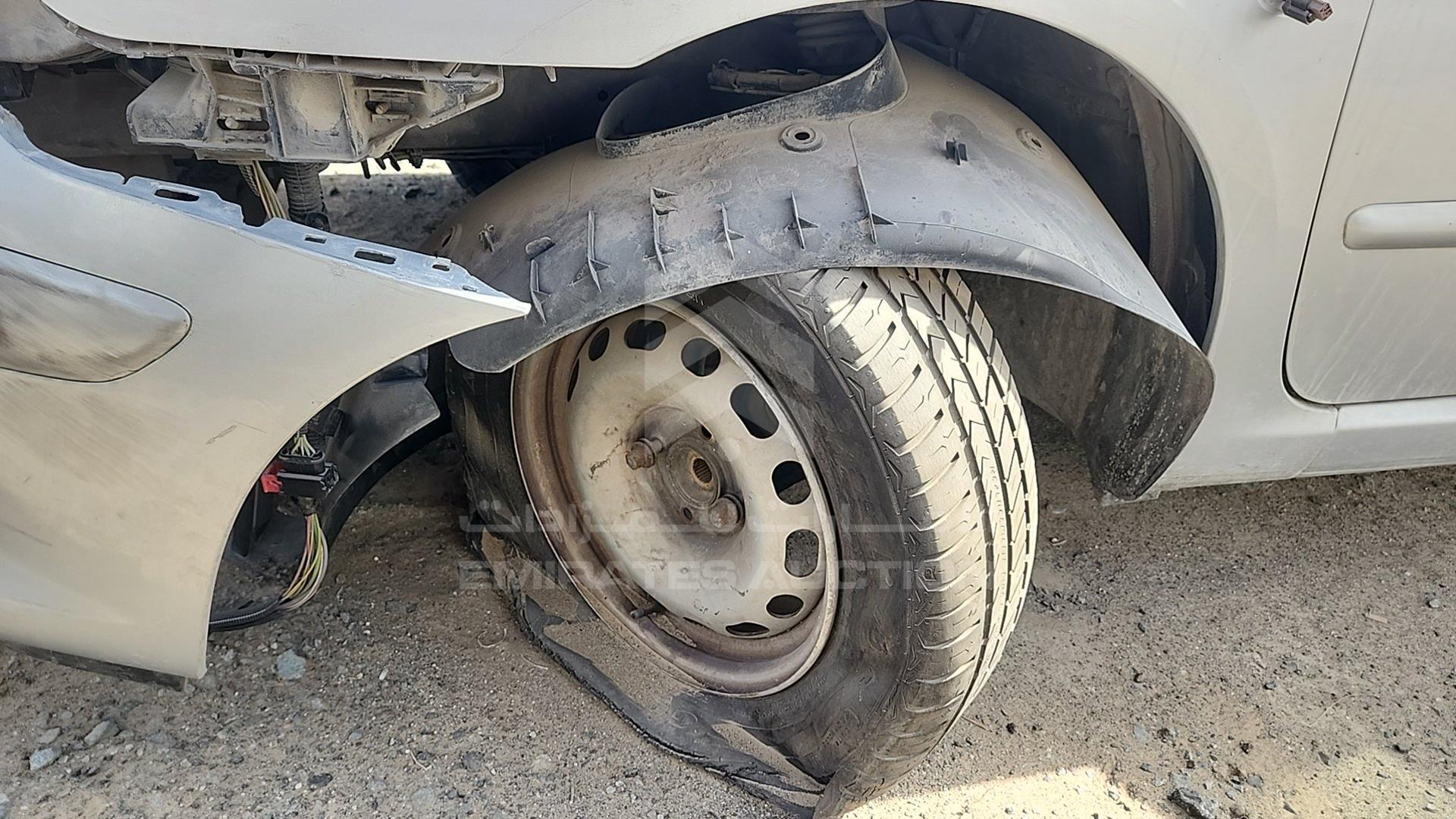 2007 PEUGEOT 307 VIN: VF33HRFJF7S011687