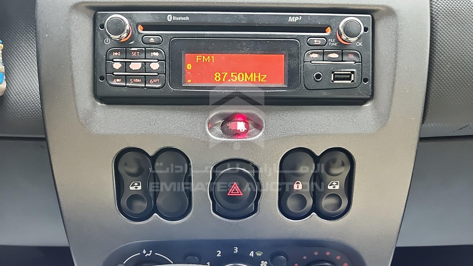 2014 RENAULT DUSTER VIN: VF1HSRCA8EA507220