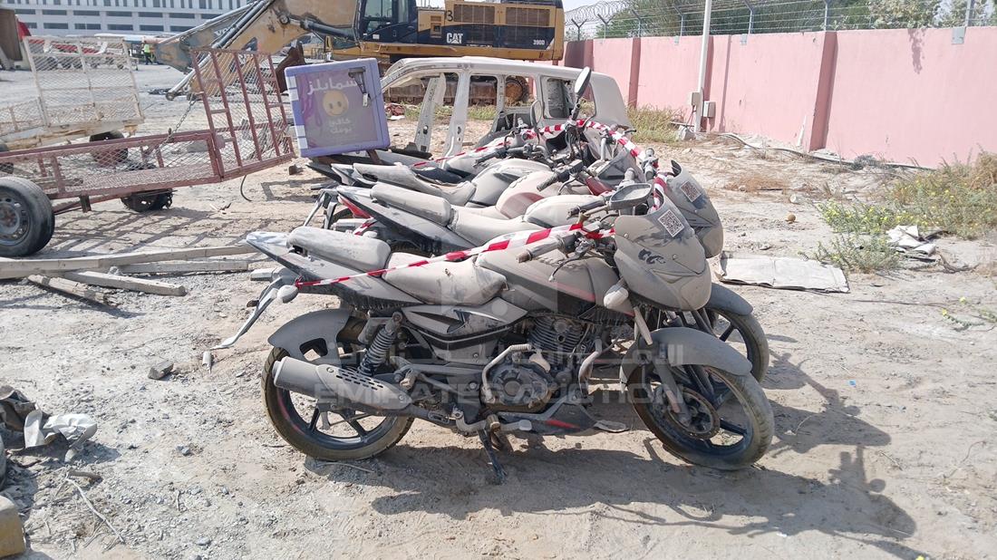 5 Motorbikes — Rear Right Angle — Photo 12