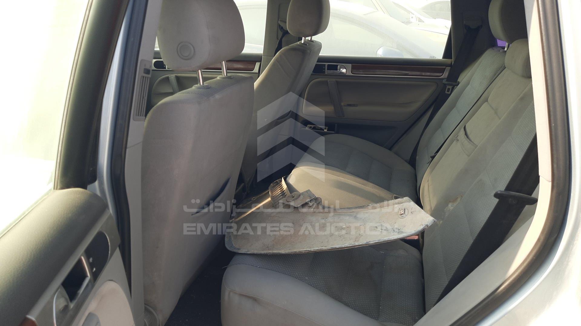 2005 VOLKSWAGEN TOUAREG VIN: WVGHRP7L25D033952