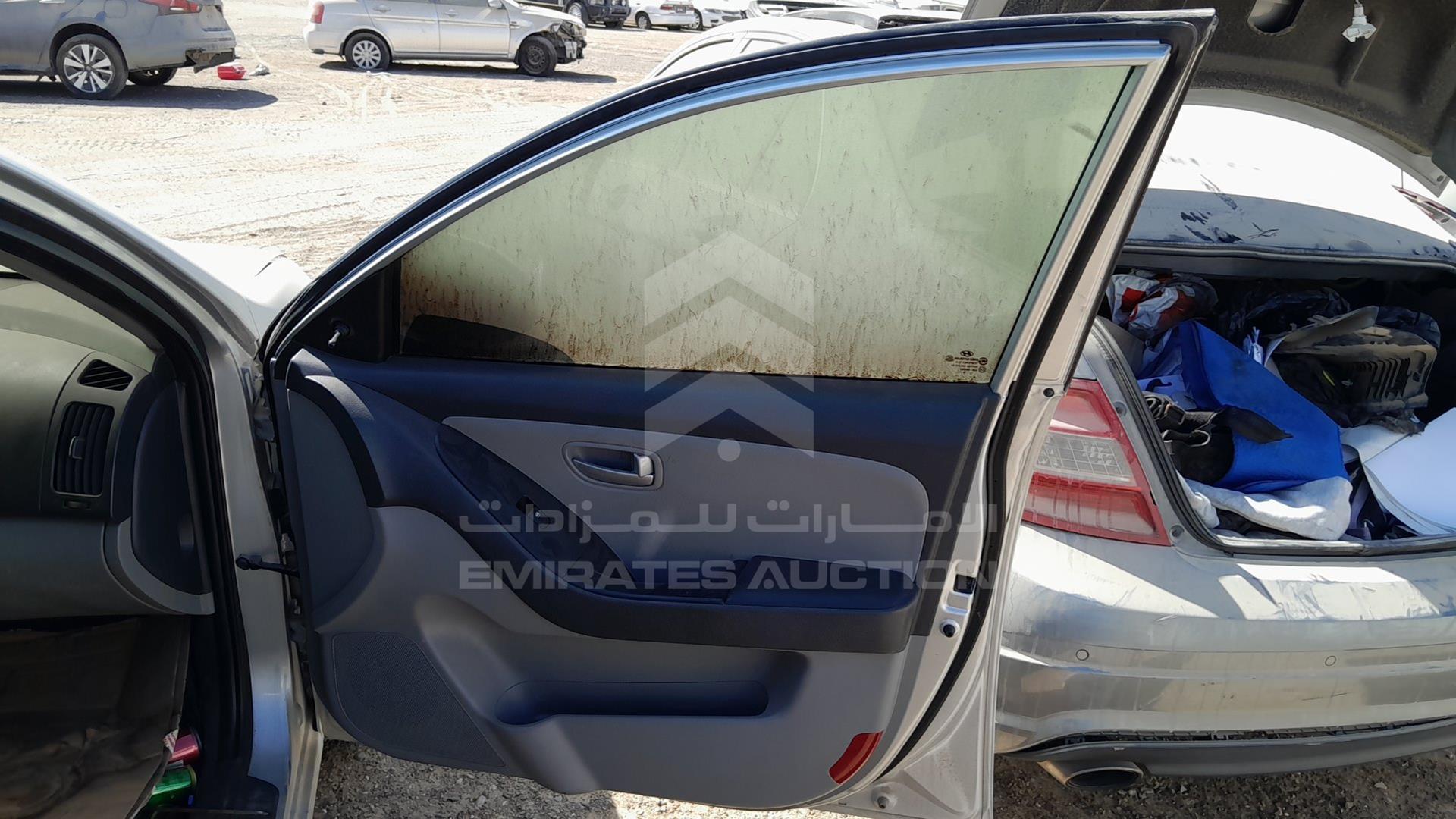 0 HYUNDAI ELANTRA VIN: KMHDT41B69U522603