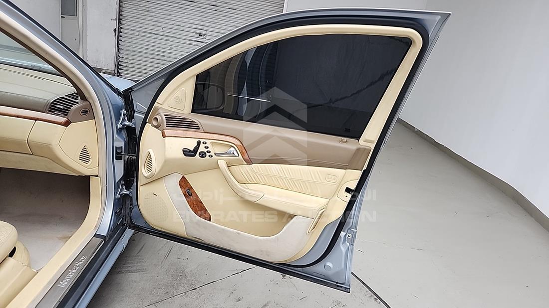 2002 Mercedes S 55 AMG — Front Right Door — Photo 29