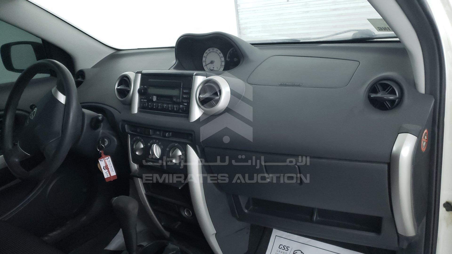 2005 TOYOTA XA VIN: JTDKT623350099463