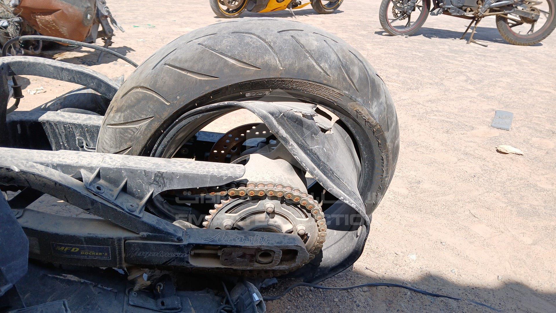 0 SUZUKI GSXR 750 VIN: JS1GR7JA352100040