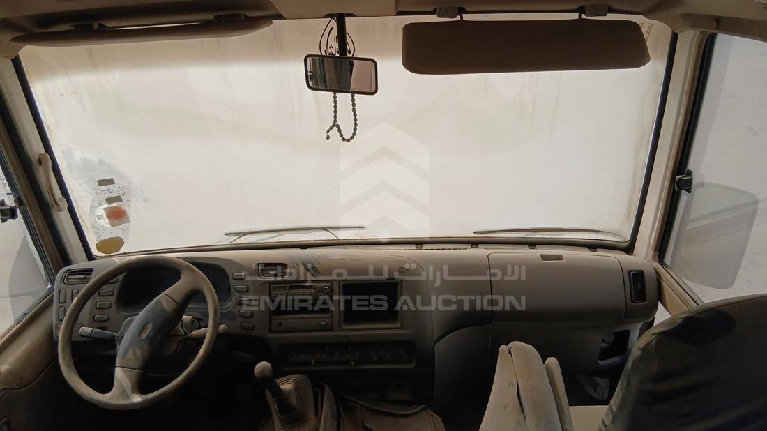 2006 Mitsubishi Rosa — Full Dashboard View — Photo 16