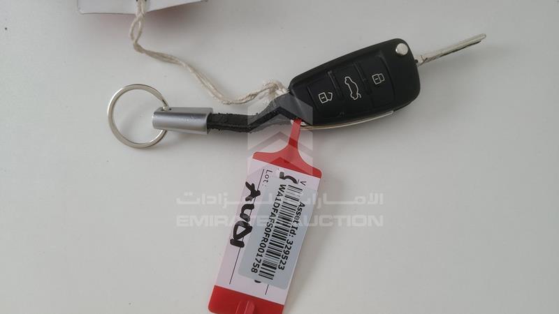 WA1DFAFS0FR001758 Auction: EmiratesAuction Lot: 409009 WA1DFAFS0FR001758 Audi Q3 2015 GREY Photo 5