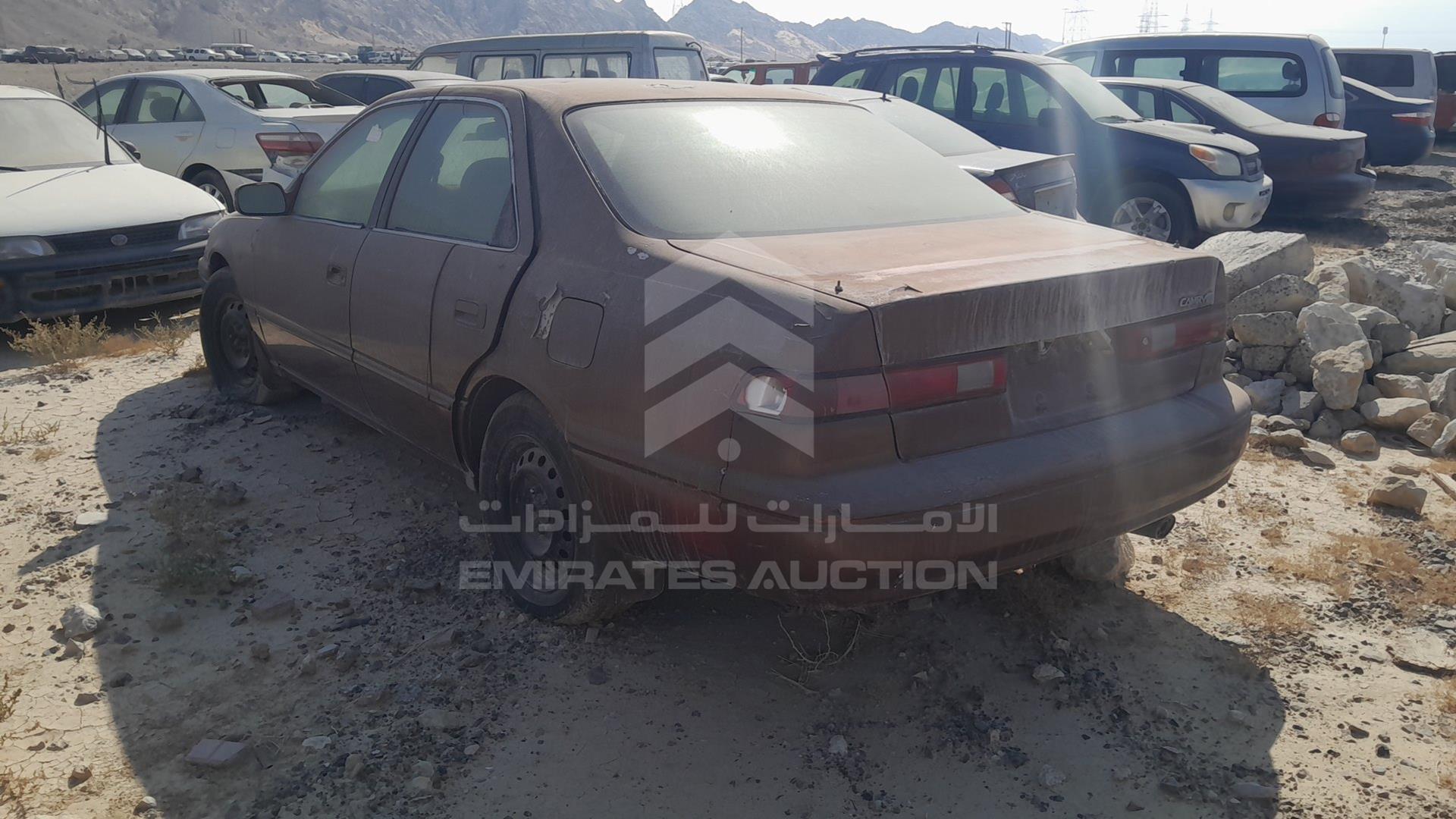 1999 TOYOTA CAMRY VIN: JT2BG28K3X0263995