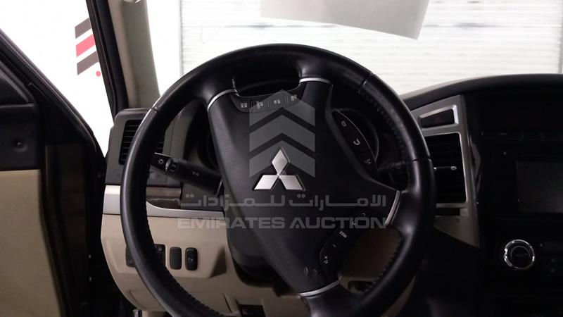 JE4MR62N1HJ708742 Auction: EmiratesAuction Lot: 410744 JE4MR62N1HJ708742 Mitsubishi Pajero 2017 -- Photo 14