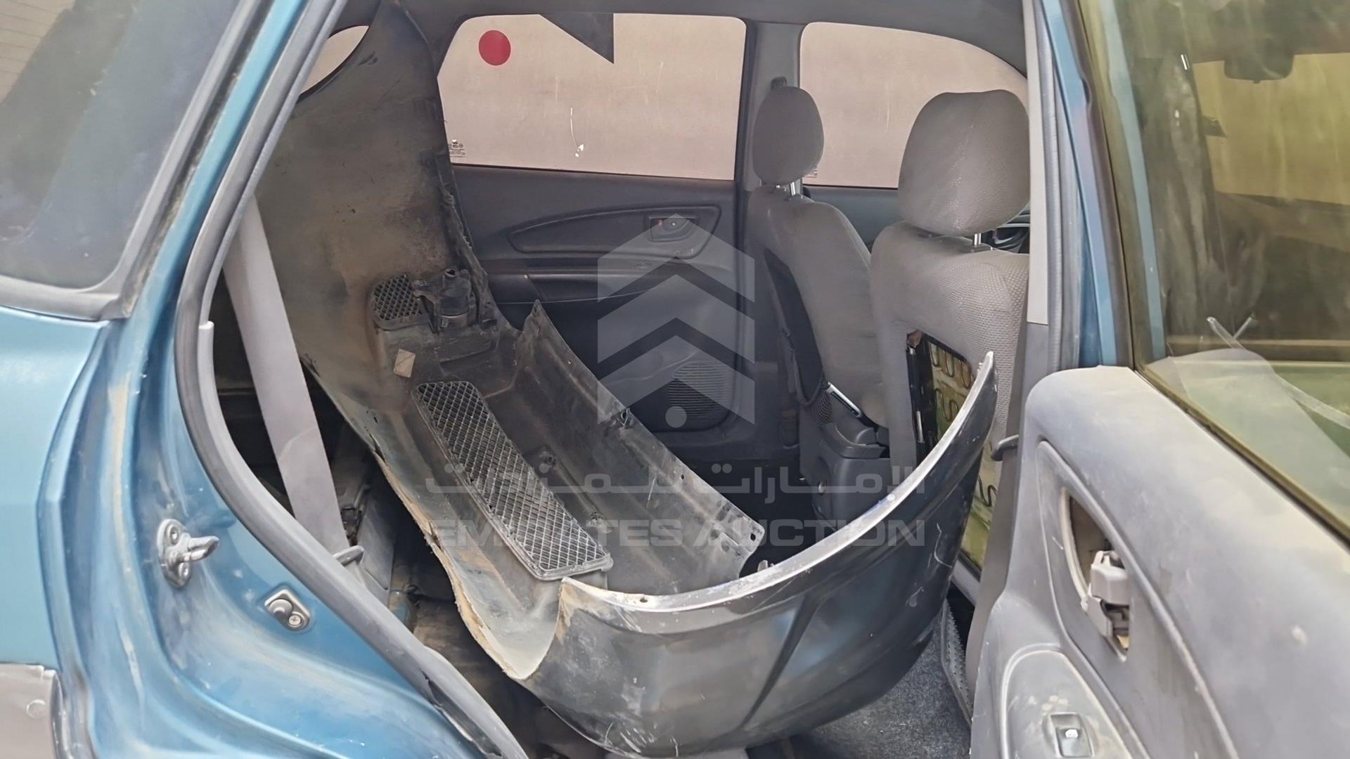 2005 HYUNDAI TUCSON VIN: KMHJM81B05U063764