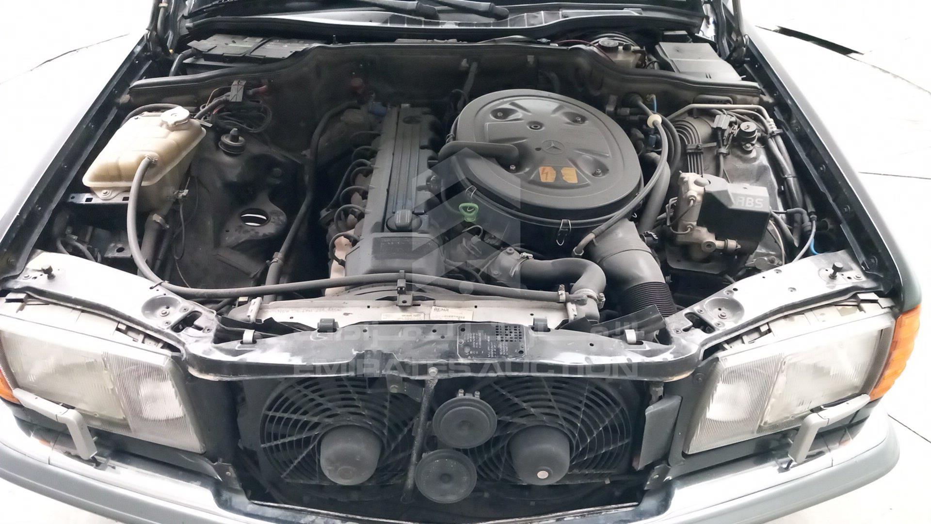 1991 MERCEDES SE 300 VIN: WDBCA24D7MA590747