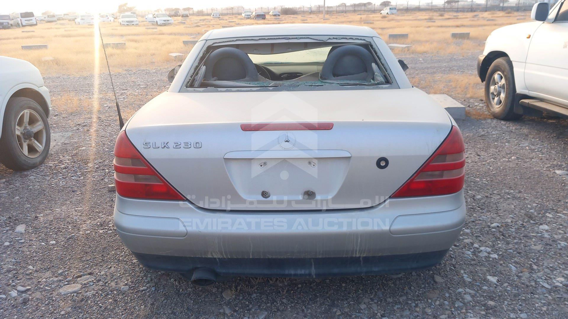 2000 MERCEDES CLK 230 VIN: WDB1704471F138252