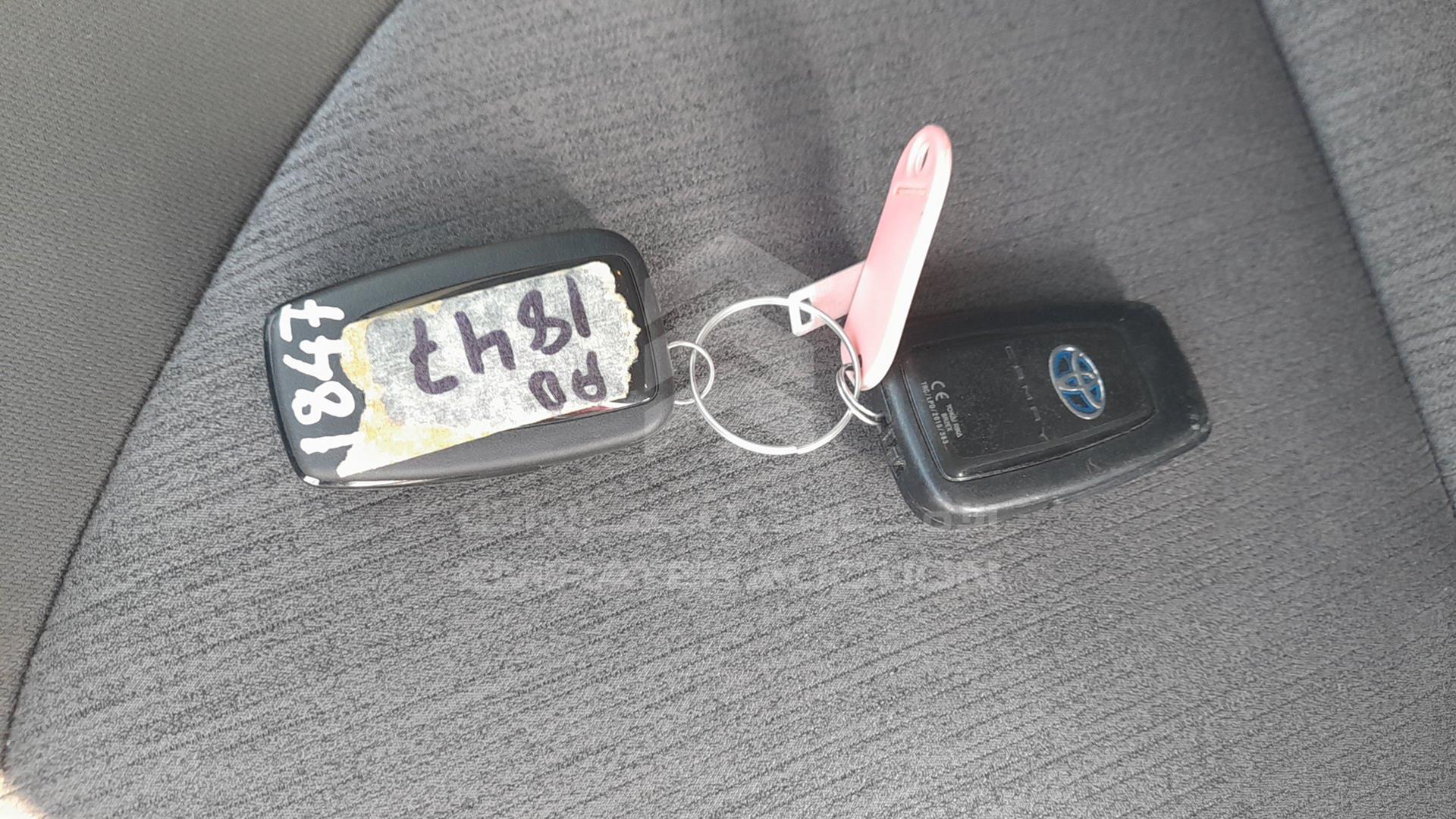 2018 TOYOTA CAMRY VIN: JTNB29HK7J3008976