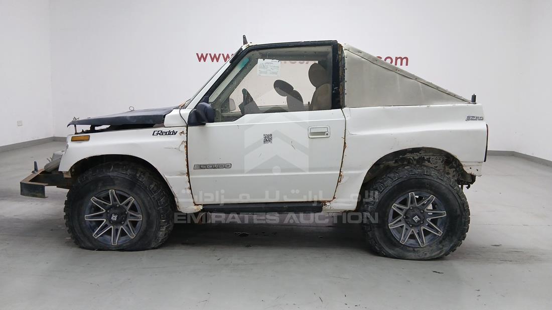 1990 Suzuki Vitara — Front Left Angle — Photo 5