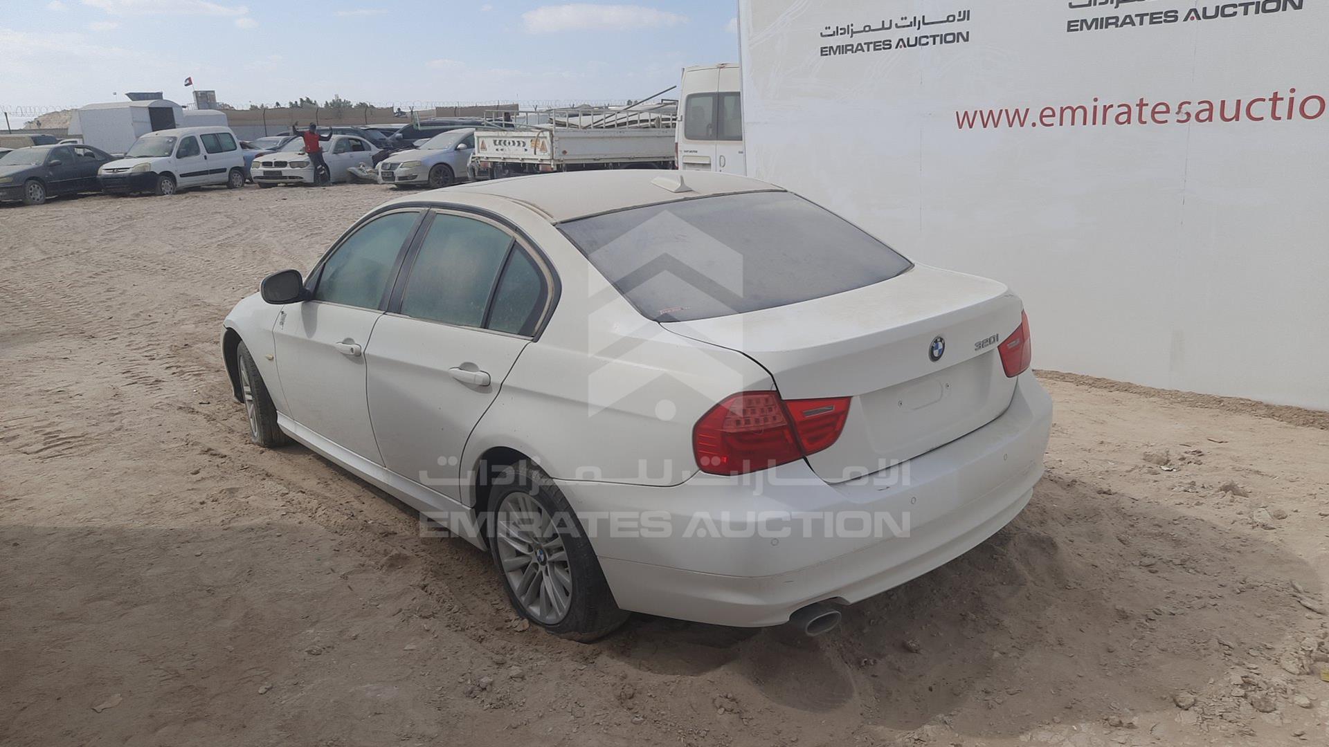 2010 BMW 320I VIN: WBAPG5102AA588434
