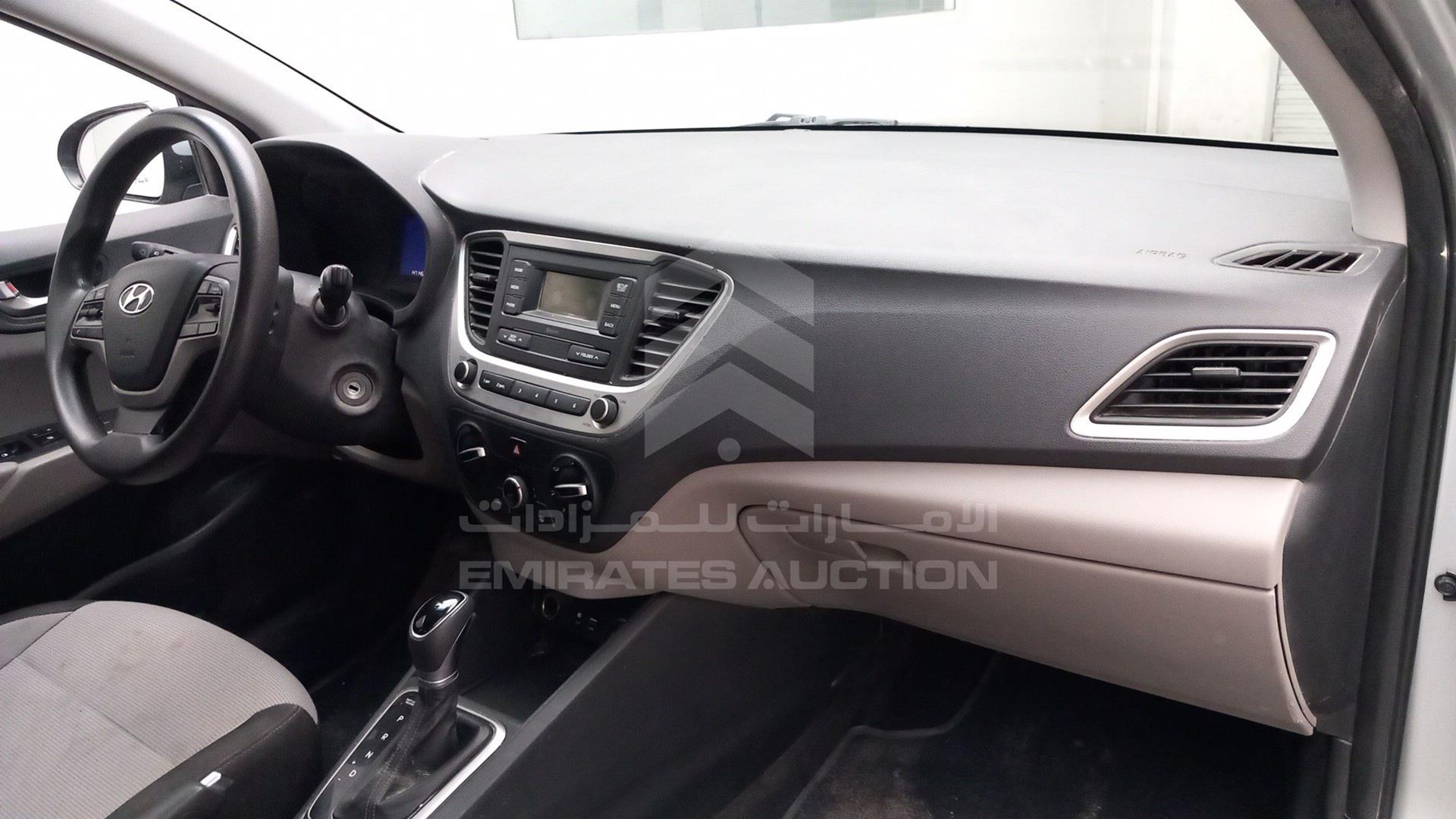 2019 HYUNDAI ACCENT VIN: MALC741C3KM105441