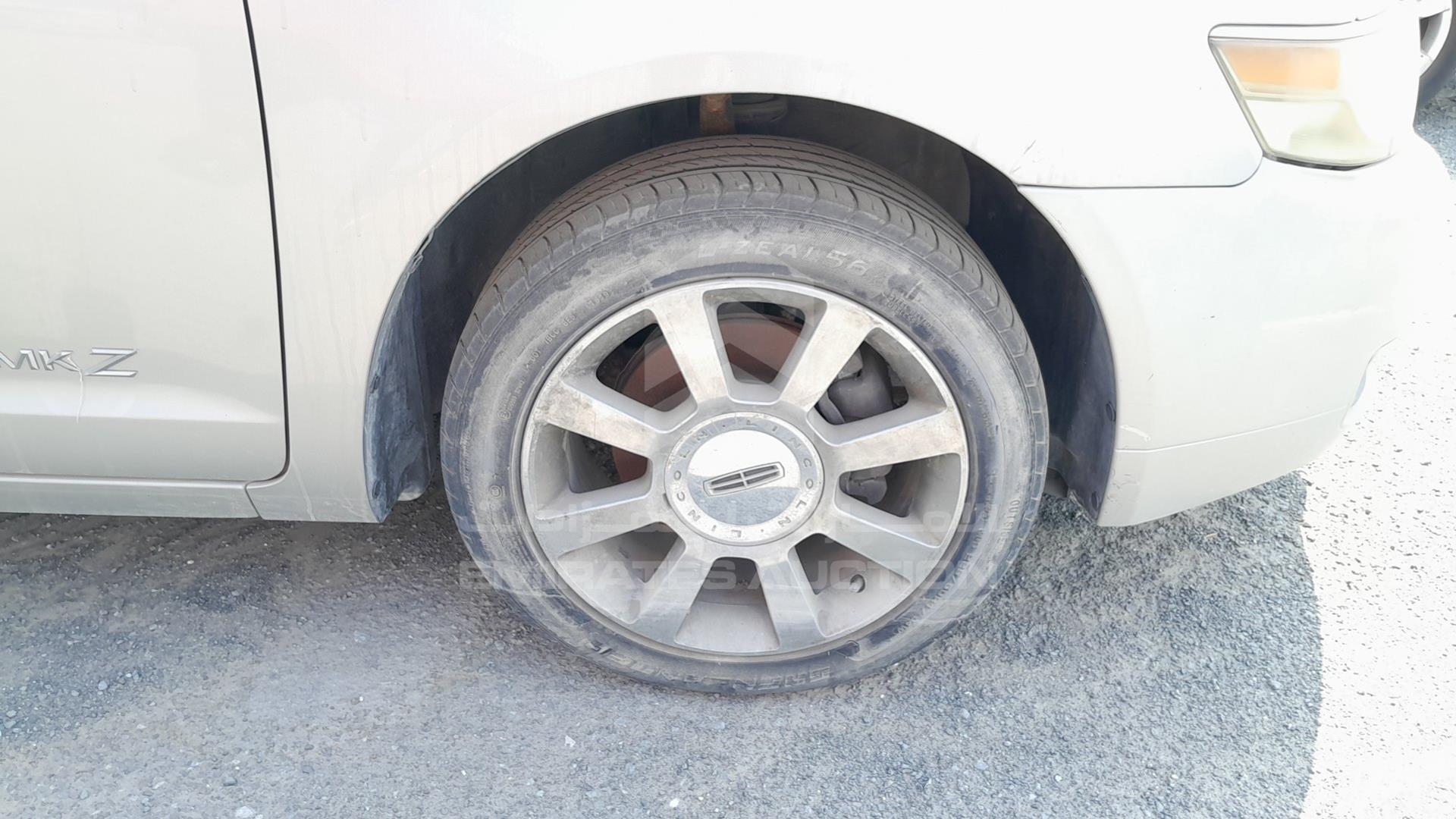 2008 LINCOLN MKZ VIN: 3LNHM28TX8R617690