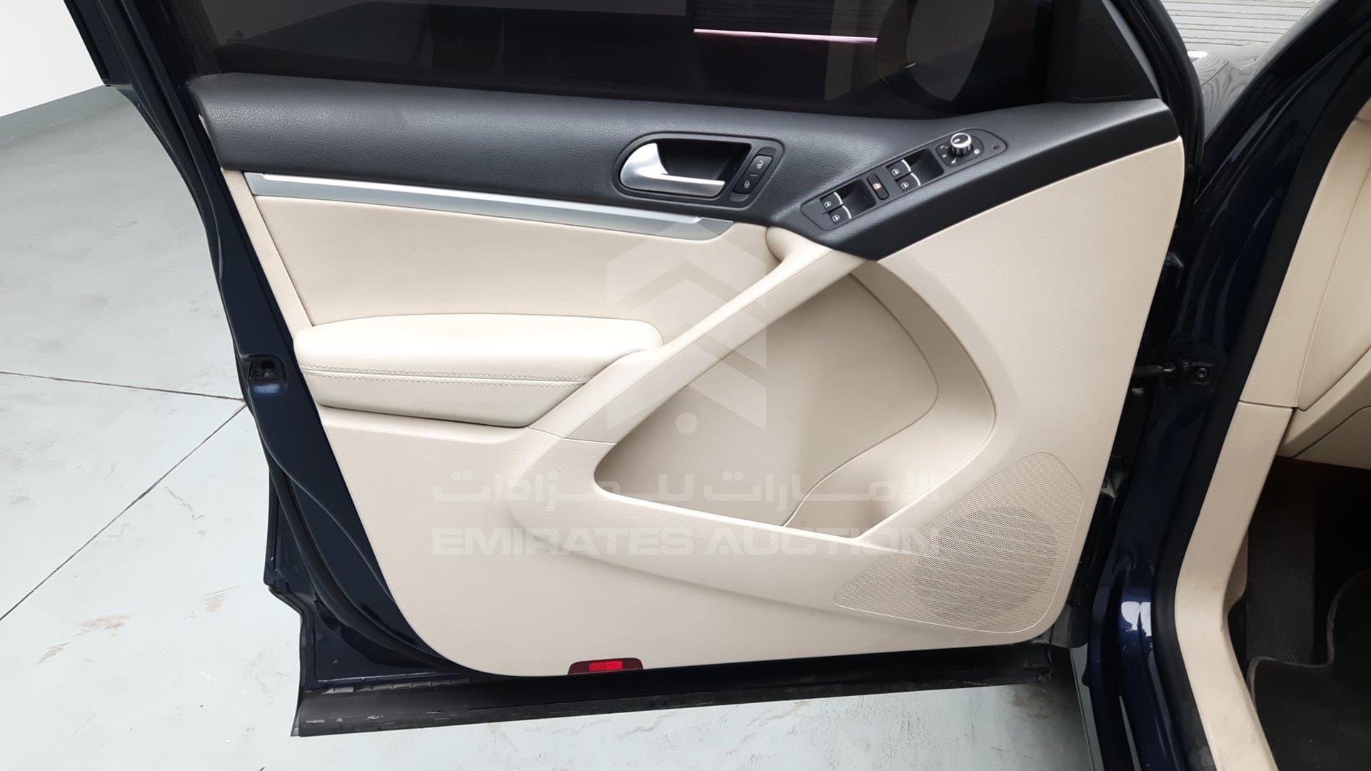 2015 VOLKSWAGEN TIGUAN VIN: WVGCE2AX1FW500403