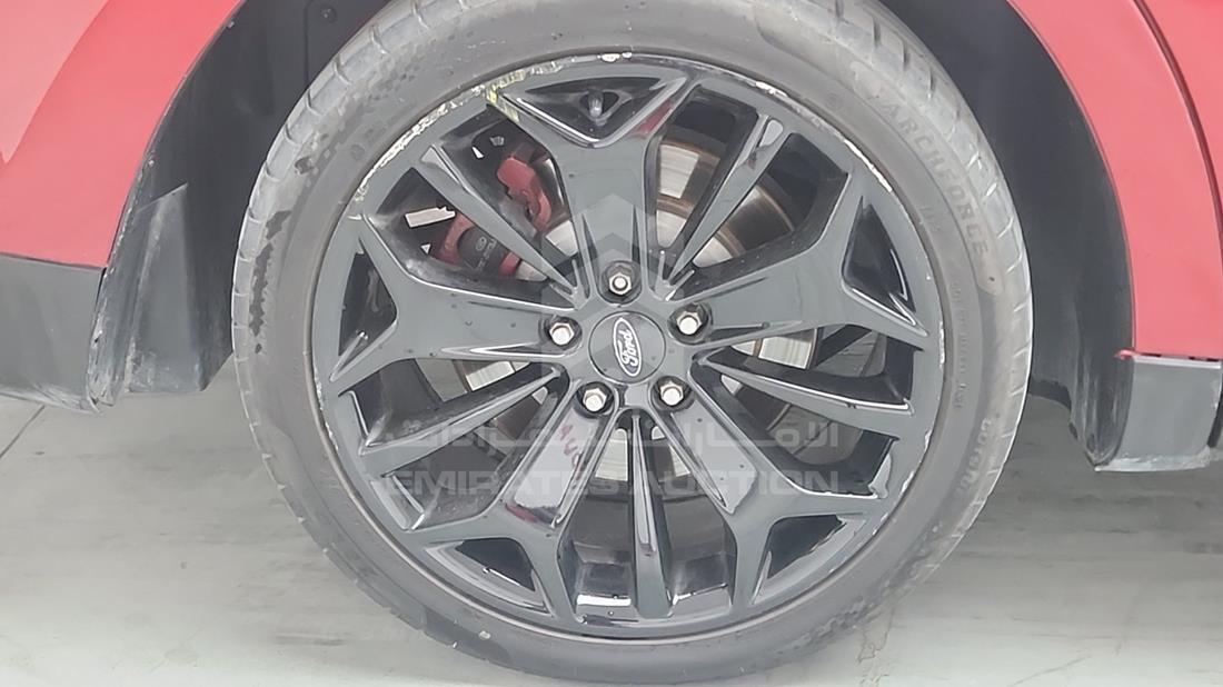 2015 Ford Taurus — Rear Right Tyre — Photo 31