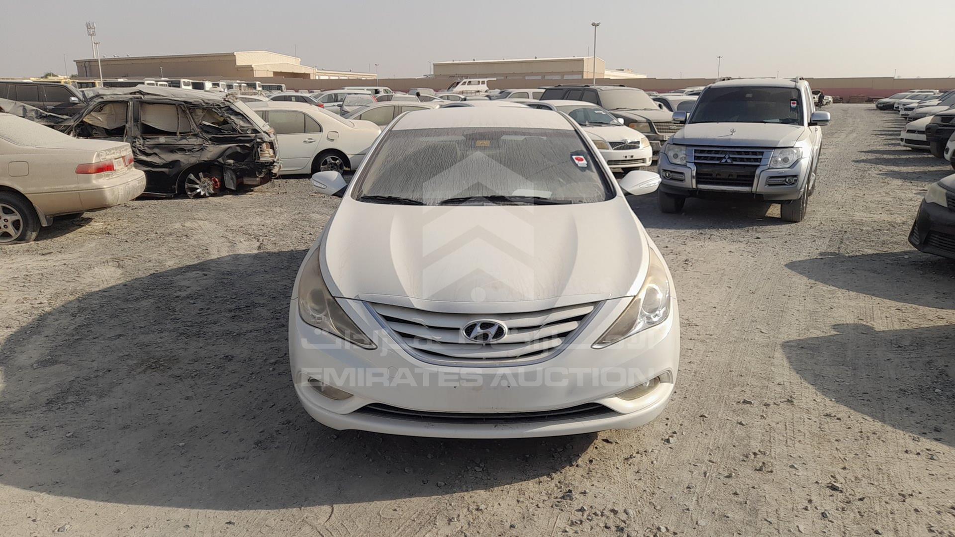 2011 HYUNDAI SONATA VIN: KMHEB41C8BA264933