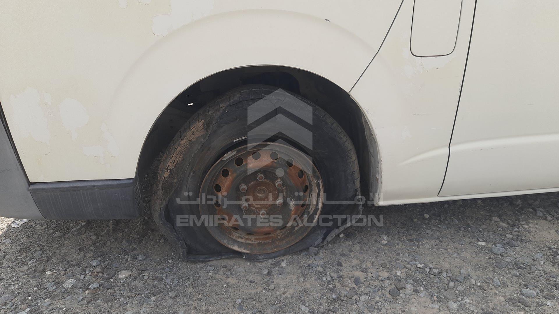2009 TOYOTA HIACE VIN: JTFHX02P490041972
